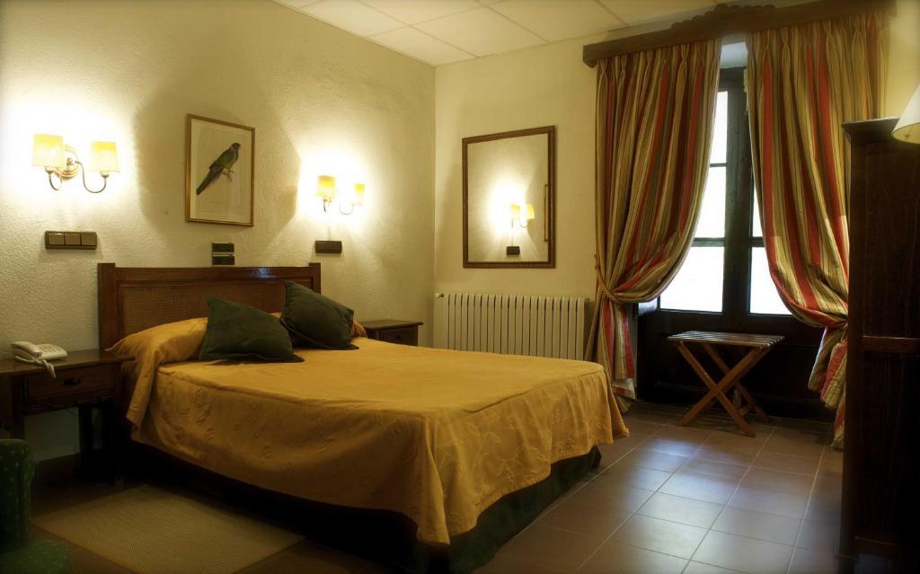 Monasterio De Piedra Hotel Nuevalos Ngoại thất bức ảnh